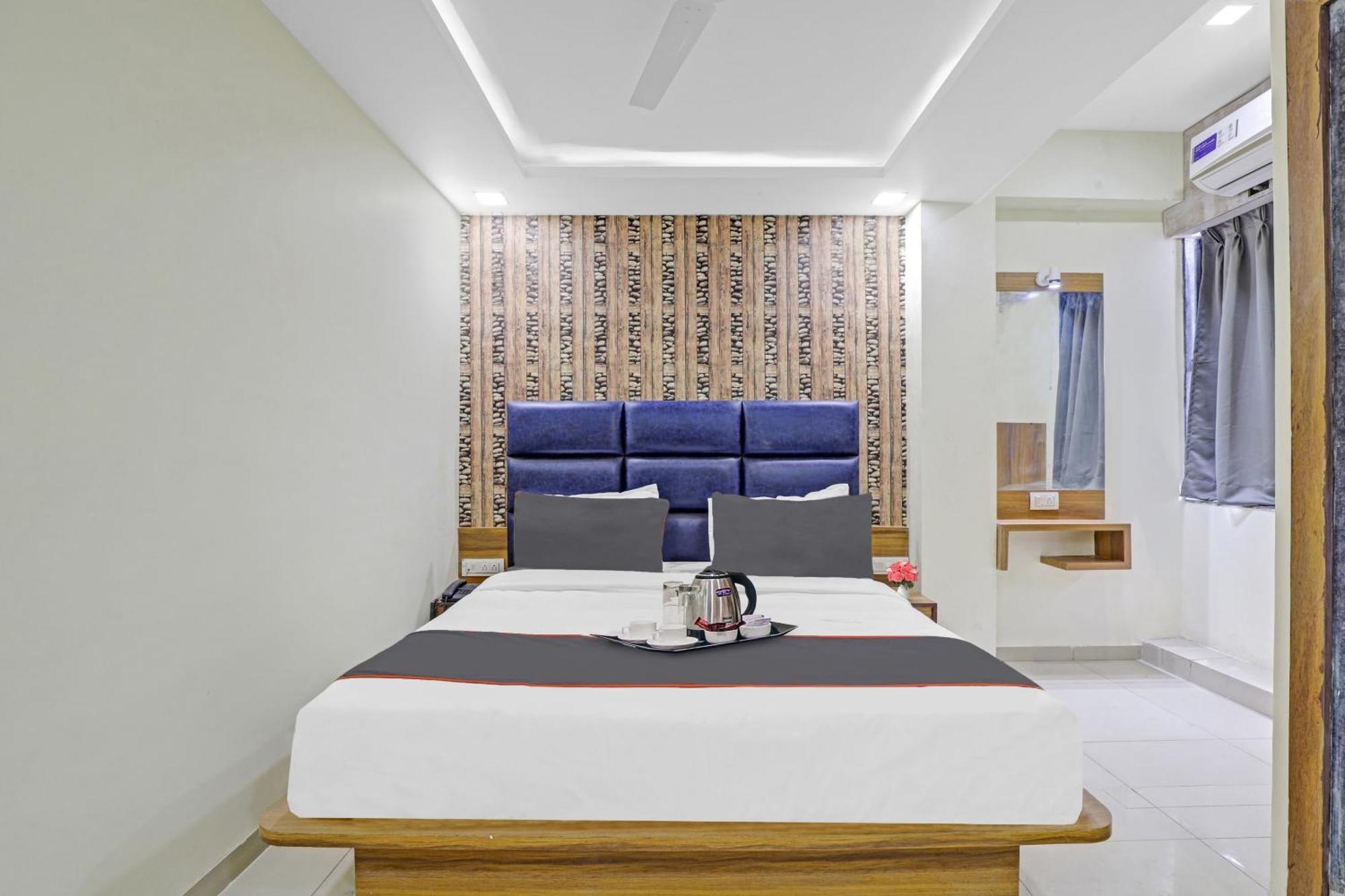 Hotel O Hill View Вадодара Екстериор снимка