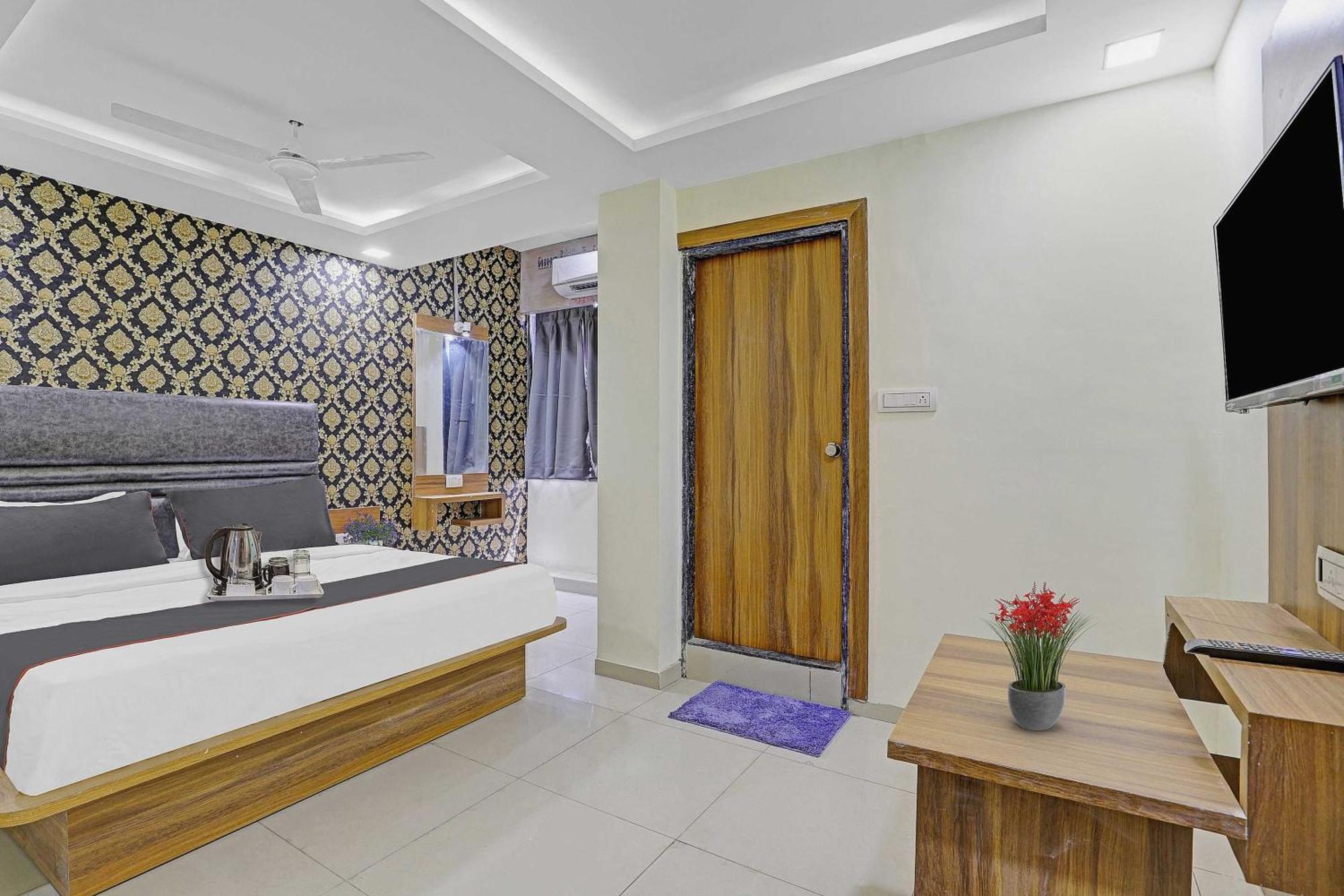 Hotel O Hill View Вадодара Екстериор снимка